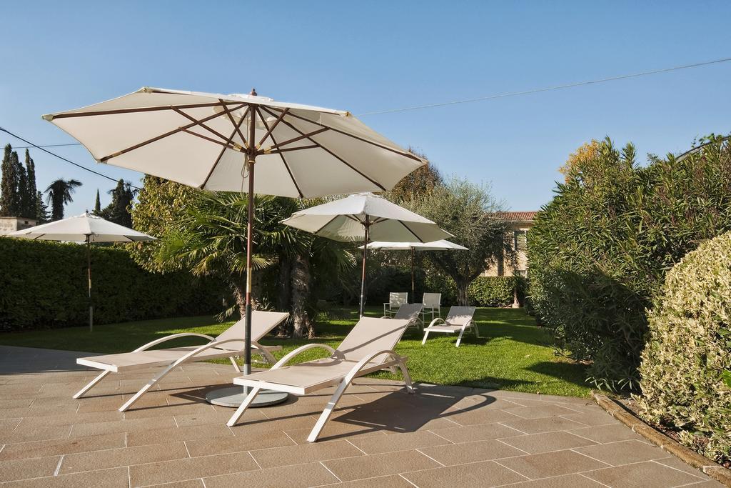 Vialeromadodici Rooms & Apartments Lazise Exterior foto