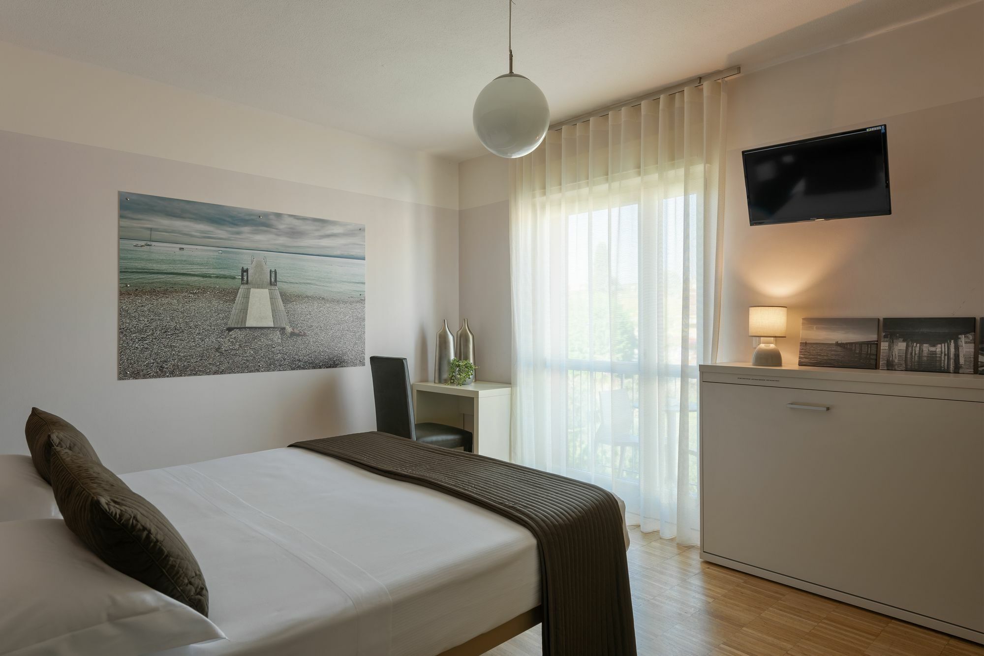 Vialeromadodici Rooms & Apartments Lazise Exterior foto