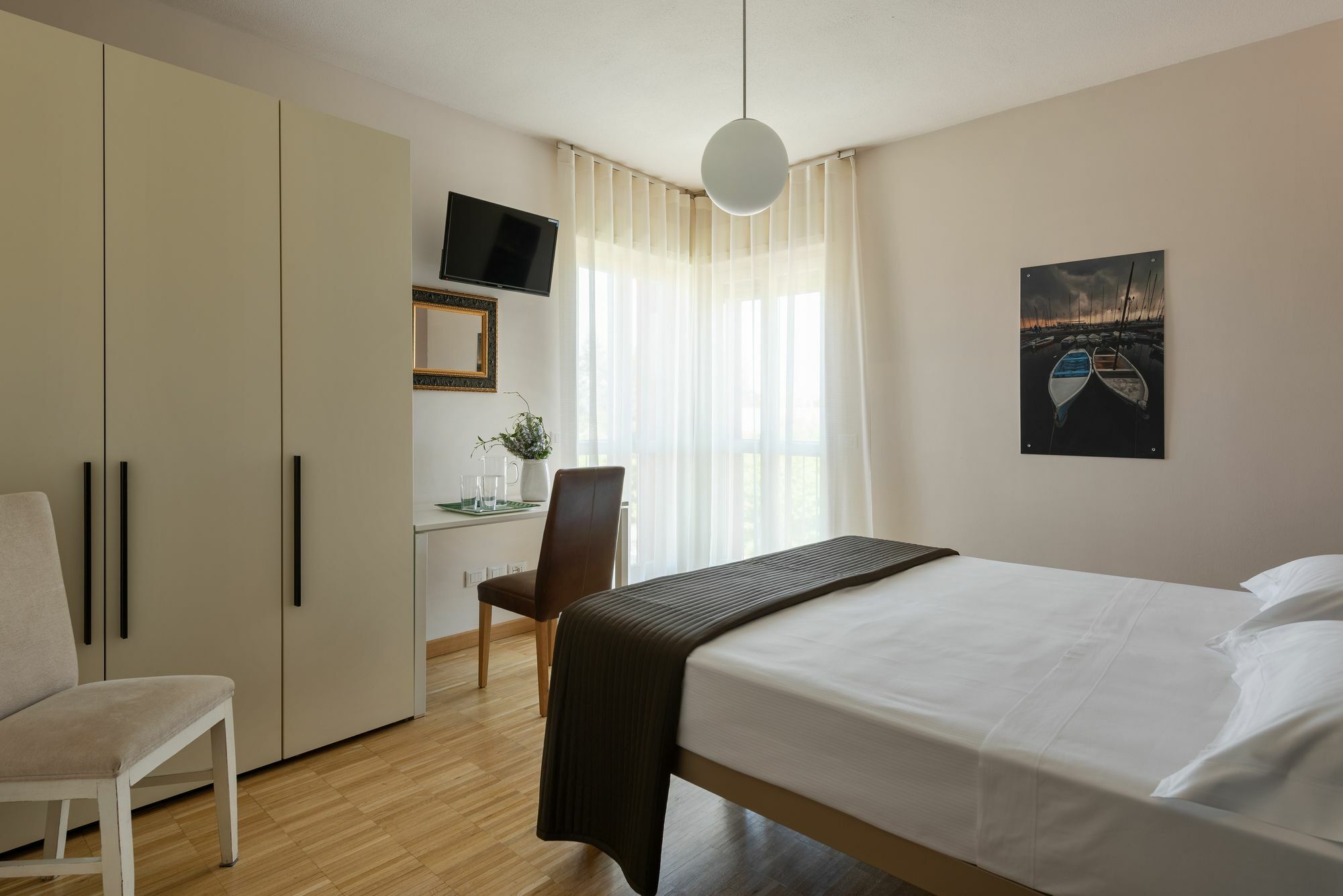 Vialeromadodici Rooms & Apartments Lazise Exterior foto